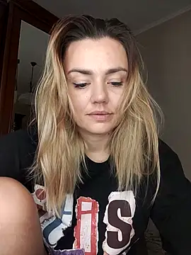 KrissSexi online show from 09-22-25, 06:47
