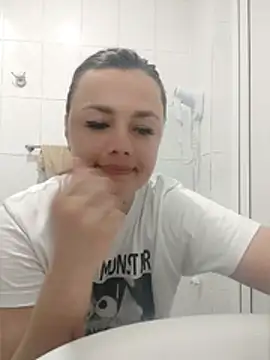 KrissSexi online show from 06-23-26, 12:14