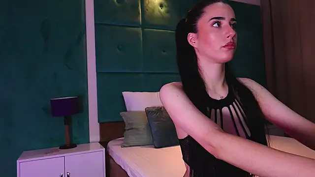 AmeliaJune online show from 06-15-26, 07:46