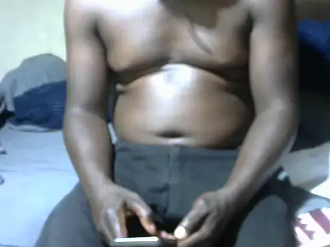 Snapshot of Leebwoy20 chatting on 10-10-25, 01:12 Leebwoy20 online show from 10-10-25, 01:12