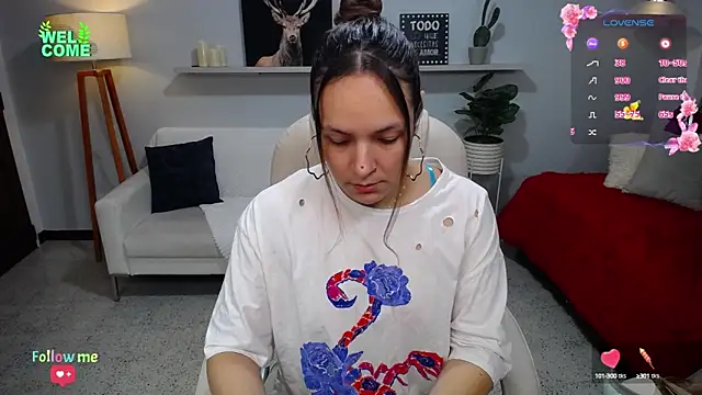 Snapshot of Bianca____ chatting on 10-05-25, 10:55 Bianca online show from 10-05-25, 10:55