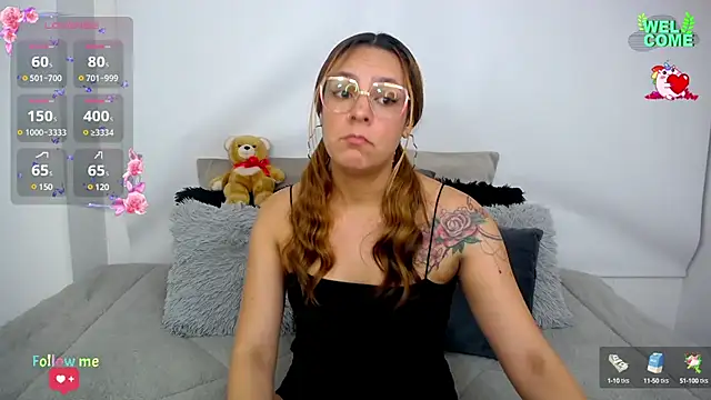 Snapshot of Bianca____ chatting on 03-10-25, 03:23 Bianca online show from 03-10-25, 03:23