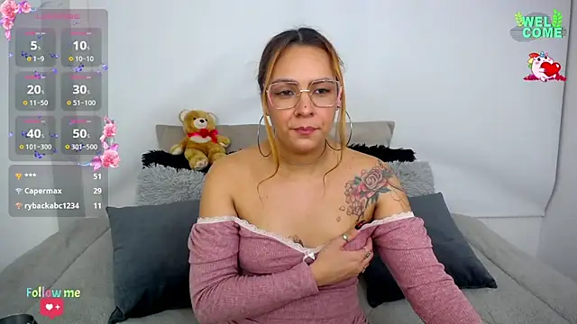 Snapshot of Bianca____ chatting on 03-01-25, 01:53 Bianca online show from 03-01-25, 01:53