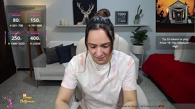 Snapshot of Bianca____ chatting on 10-19-25, 11:29 Bianca online show from 10-19-25, 11:29