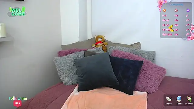 Snapshot of Bianca____ chatting on 09-14-25, 10:43 Bianca online show from 09-14-25, 10:43