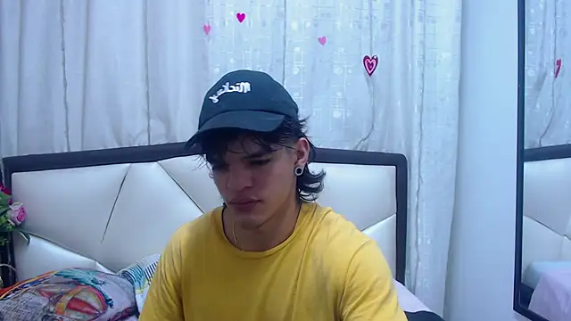 AlbertBernal69 online show from 03-11-25, 02:42