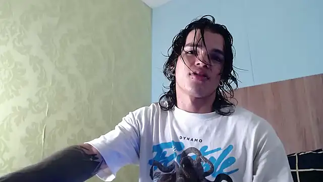 AlbertBernal69 online show from 10-05-25, 03:41