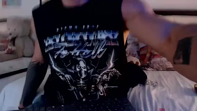 AlbertBernal69 online show from 11-24-25, 03:06