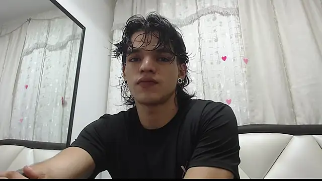 AlbertBernal69 online show from 03-17-25, 07:35