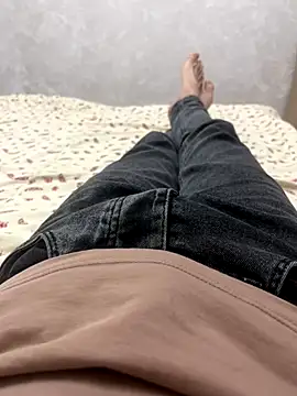 Snapshot of mihaixxx1 chatting on 10-22-25, 03:11 mihaixxx1 online show from 10-22-25, 03:11