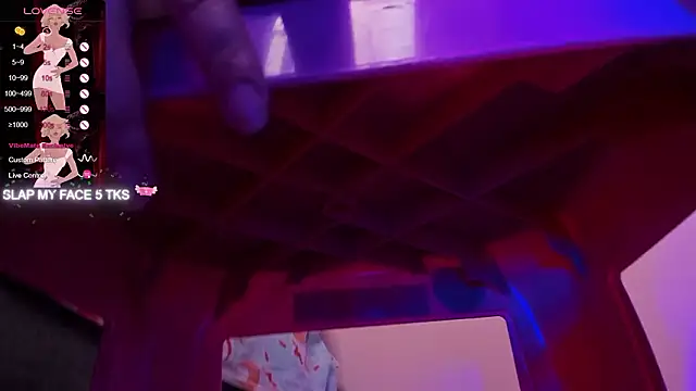 Snapshot of KimyTekashi_ chatting on 02-25-26, 12:33 KimyTekashi online show from 02-25-26, 12:33