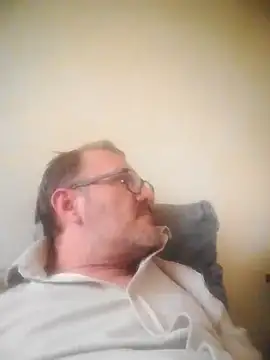 Snapshot of bestofyalcinturkey chatting on 01-25-25, 12:05 bestofyalcinturkey online show from 01-25-25, 12:05