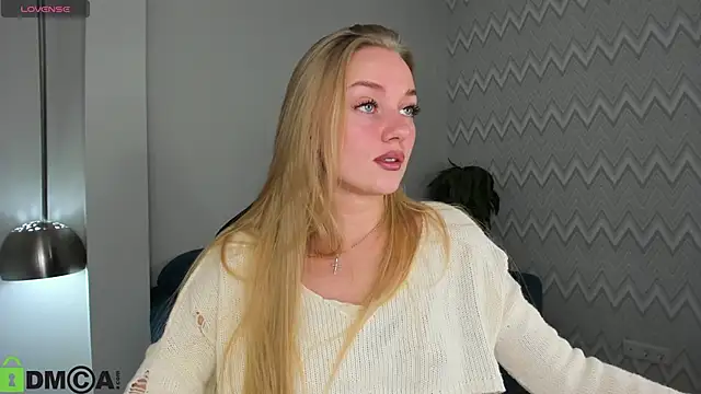 Snapshot of Barbie_Lis chatting on 10-21-25, 12:32 Barbie Lis online show from 10-21-25, 12:32