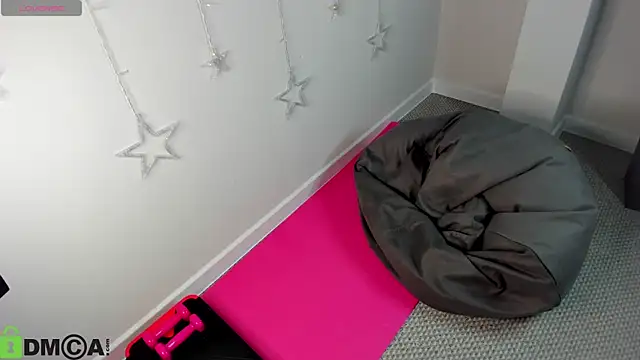 Barbie Lis online show from 12-23-25, 12:33