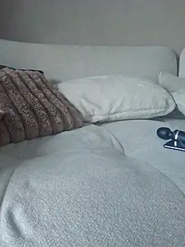 Snapshot of Fleursdes___iles-----29-- chatting on 04-12-26, 02:09 Fleursdes iles-----29-- online show from 04-12-26, 02:09