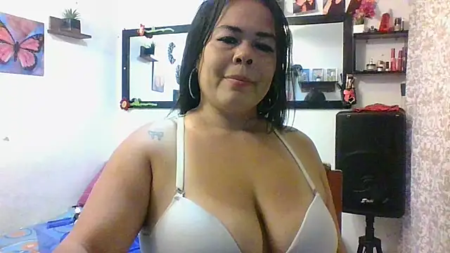 Snapshot of ChiaraFioree chatting on 09-09-25, 09:57 ChiaraFioree online show from 09-09-25, 09:57