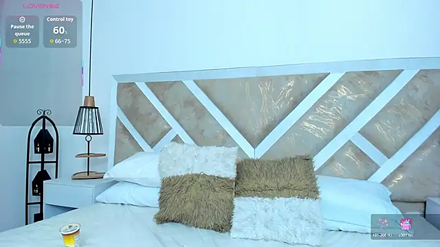 Snapshot of ZiaCalifa chatting on 02-09-26, 11:52 ZiaCalifa online show from 02-09-26, 11:52