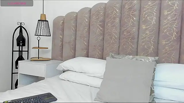 ZiaCalifa online show from 12-20-25, 11:35