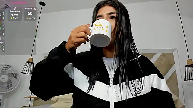 Snapshot of ZiaCalifa chatting on 04-09-26, 11:16 ZiaCalifa online show from 04-09-26, 11:16