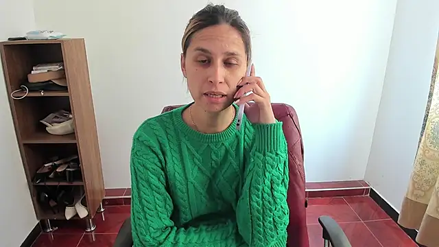 Snapshot of lauren_ashlee chatting on 05-27-26, 03:19 lauren ashlee online show from 05-27-26, 03:19