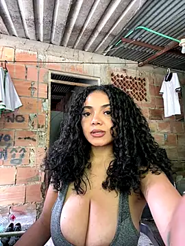 Snapshot of Mariecurl chatting on 11-04-25, 06:44 Mariecurl online show from 11-04-25, 06:44