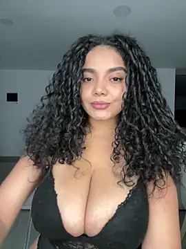 Snapshot of Mariecurl chatting on 05-23-26, 10:53 Mariecurl online show from 05-23-26, 10:53