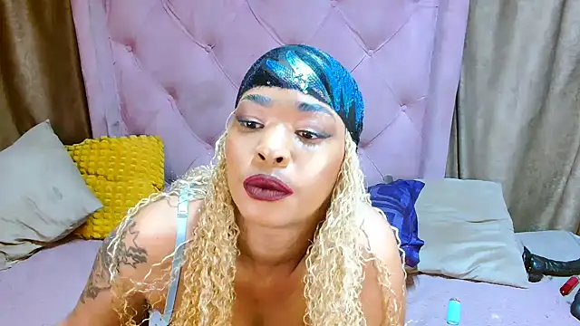 AFRICANGODDESSXXX online show from 10-15-25, 12:53