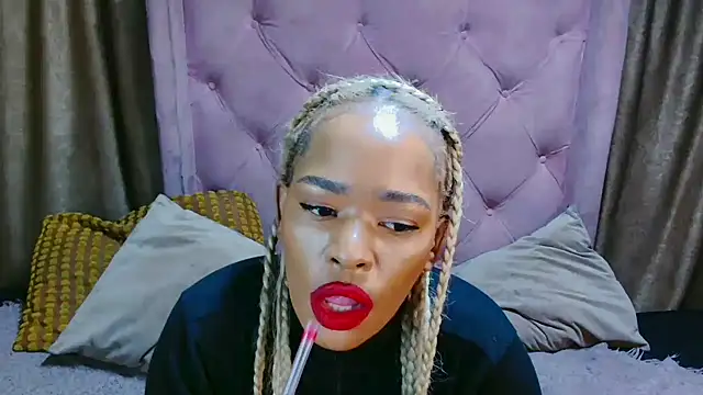 Snapshot of AFRICANGODDESSXXX chatting on 06-18-26, 09:42 AFRICANGODDESSXXX online show from 06-18-26, 09:42