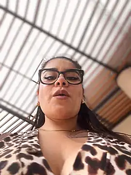 Insane Issa online show from 02-28-25, 06:52