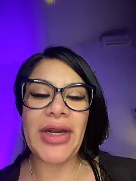 Insane Issa online show from 03-18-25, 06:39