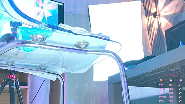 NathaxaLeans online show from 10-26-25, 11:43