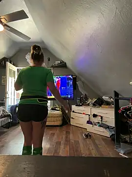 SummerBlueMoon online show from 03-17-26, 06:00