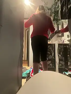 SummerBlueMoon online show from 02-09-26, 04:21