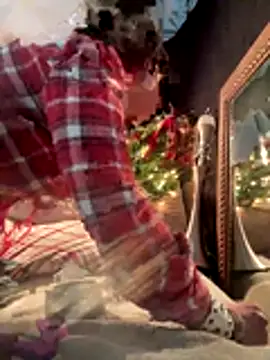 SummerBlueMoon online show from 12-14-25, 09:42