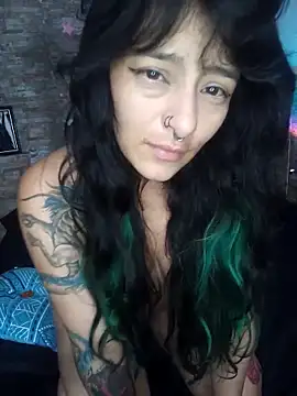 Snapshot of AngelaQueen_ chatting on 03-04-25, 09:32 AngelaQueen online show from 03-04-25, 09:32