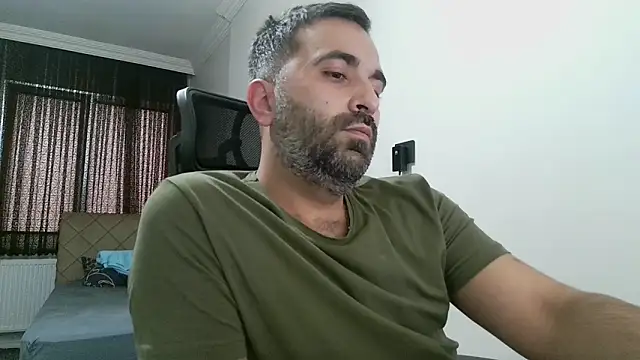 Snapshot of tgltplsr chatting on 09-14-25, 04:02 tgltplsr online show from 09-14-25, 04:02