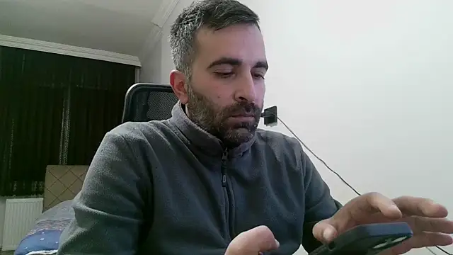 Snapshot of tgltplsr chatting on 01-18-25, 11:22 tgltplsr online show from 01-18-25, 11:22