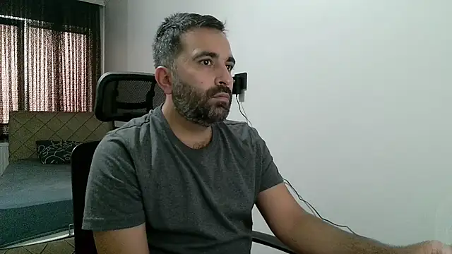 Snapshot of tgltplsr chatting on 09-18-25, 07:11 tgltplsr online show from 09-18-25, 07:11
