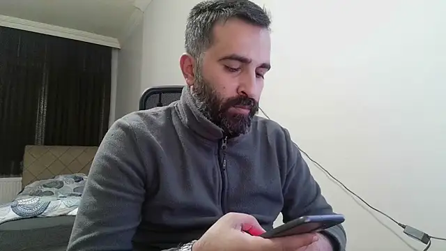 Snapshot of tgltplsr chatting on 03-17-25, 10:40 tgltplsr online show from 03-17-25, 10:40