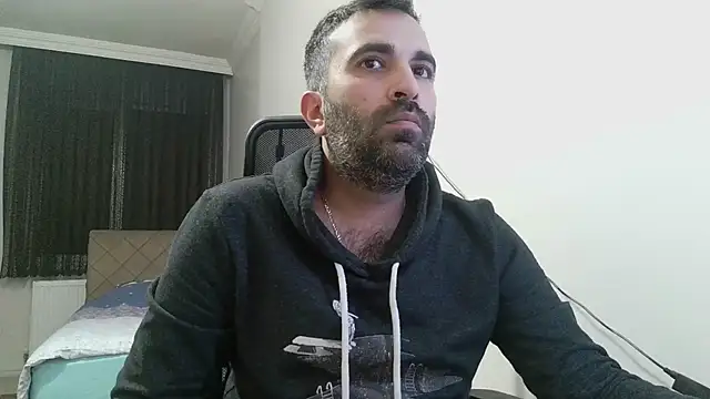 Snapshot of tgltplsr chatting on 01-21-25, 01:18 tgltplsr online show from 01-21-25, 01:18