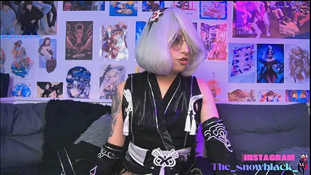 Snapshot of snowblack_ chatting on 02-14-26, 03:45 snowblack online show from 02-14-26, 03:45