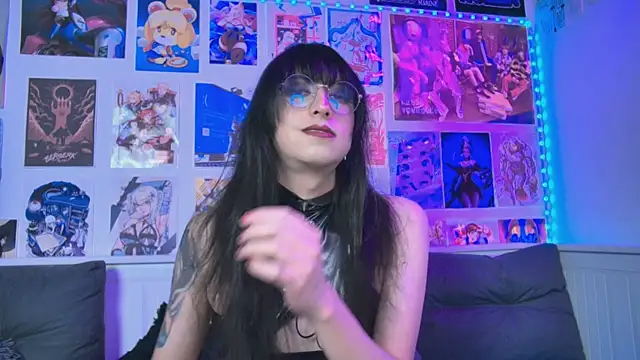 snowblack  online show from 09-26-25, 04:14