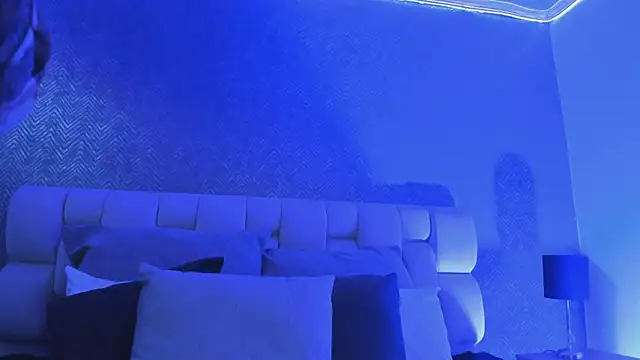 Snapshot of lena_banks chatting on 10-06-25, 09:37 lena banks online show from 10-06-25, 09:37