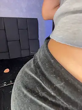 lena banks online show from 11-13-25, 10:46