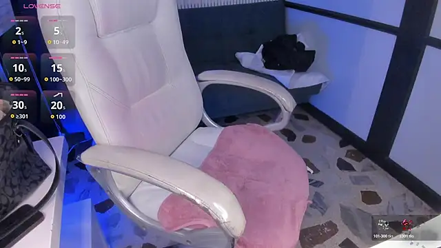 LunaBaker-1 online show from 03-28-26, 05:08