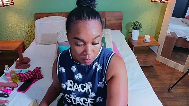 dannaahbrown online show from 07-04-26, 05:50