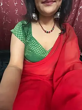 Snapshot of LuscousPussy chatting on 01-26-25, 04:41 LuscousPussy online show from 01-26-25, 04:41