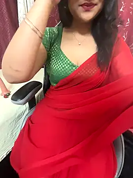 Snapshot of LuscousPussy chatting on 09-08-25, 07:57 LuscousPussy online show from 09-08-25, 07:57