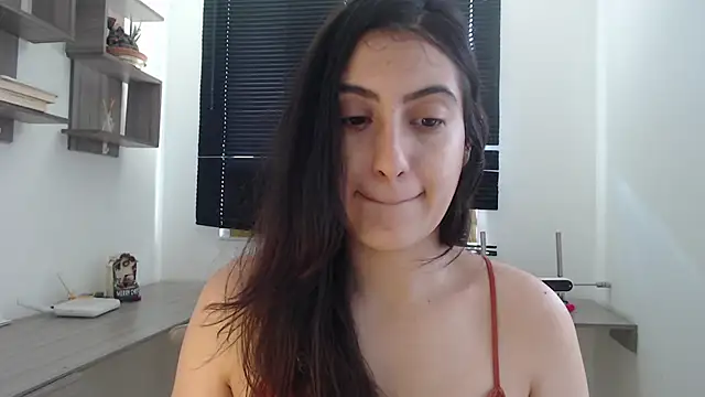 Snapshot of MIYESSI chatting on 09-29-25, 04:34 MIYESSI online show from 09-29-25, 04:34