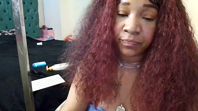 Snapshot of YasmineMinaj chatting on 01-18-26, 11:19 YasmineMinaj online show from 01-18-26, 11:19